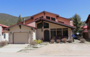 River Ritz - Pet Friendly - WiFi - Near the Ski Area - Fireplace - On the River - Washer - Dryer -